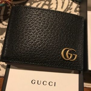 Brand new authentic Gucci wallet!!!!